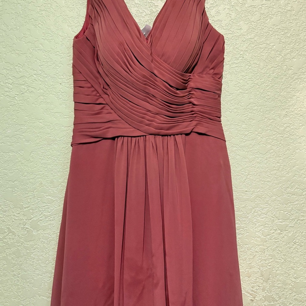 Elegant Sleeveless Maxi Dress in Dusty Rose